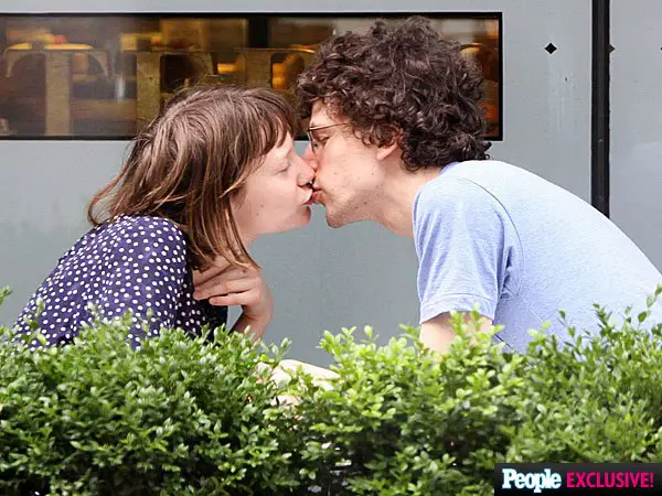 Mia Wasikowska's Private Dating Affair With Actor Boyfriend; Got